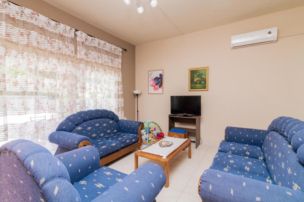 Stergios House Case de vacanță *